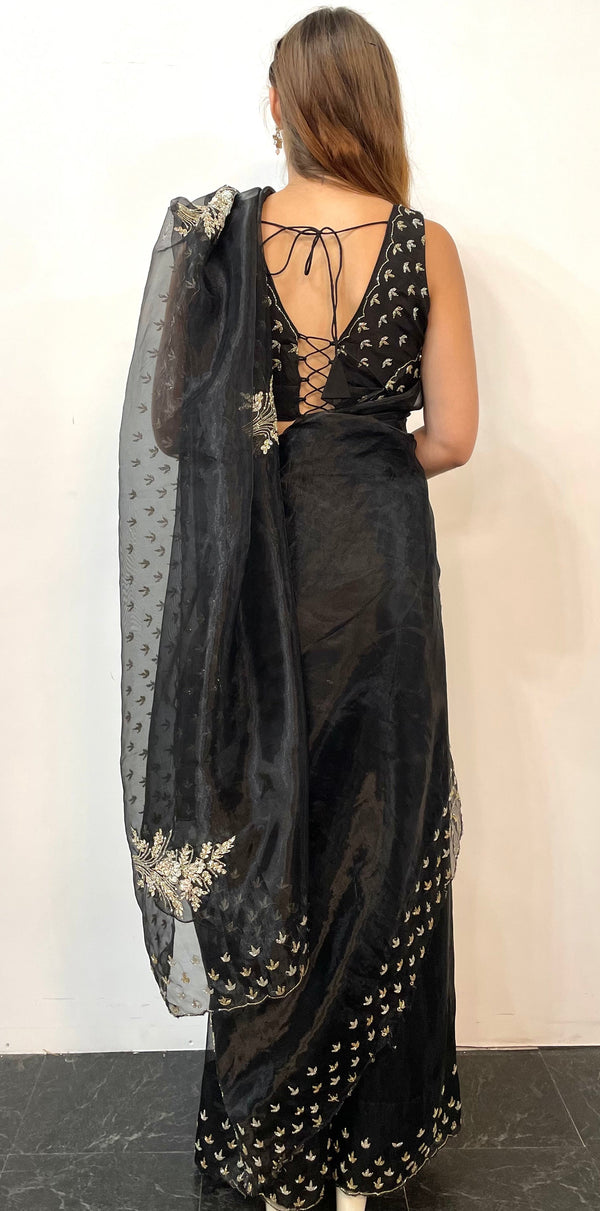 Glass tissue Black Saree (Outside Ontario)