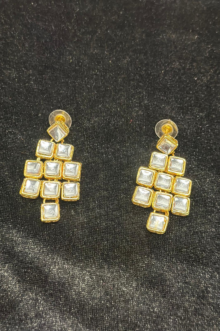 Men - Gold-Plated Maroon Jewellery Set (Outside Ontario)