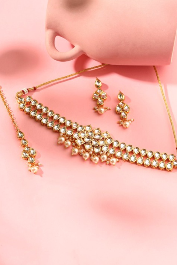 Pearl Elegance Kundan Choker Jewellery Set