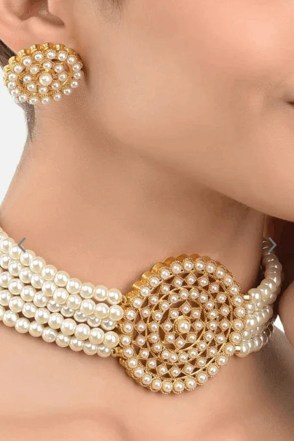 Gold-Plated Kundan-Studded & Pearl Beaded Jewellery Set (Outside Ontario) - myethnicrentals