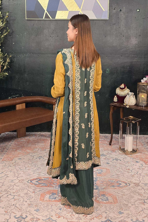 Dark green embroidered Salwar Kameez (Outside Ontario) - myethnicrentals