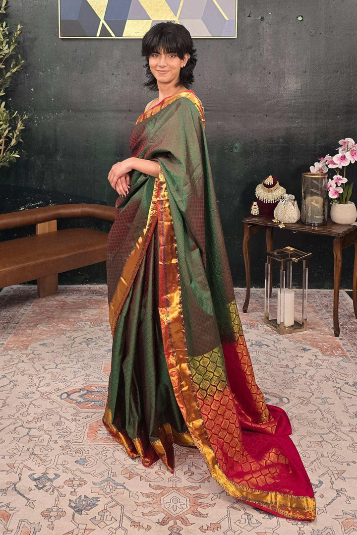 Banarasi Kanjivaram Royal Green Saree (Outside Ontario) - myethnicrentals