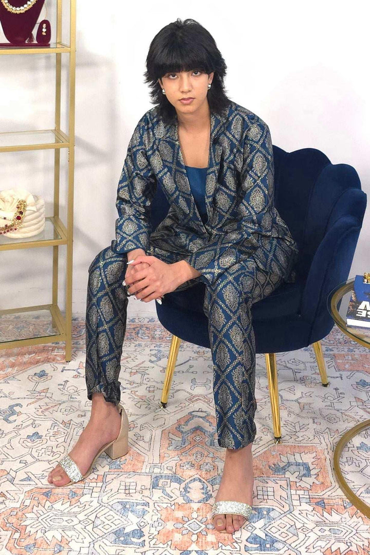 Blue With Gold Fusion Set (Outside Ontario) - myethnicrentals