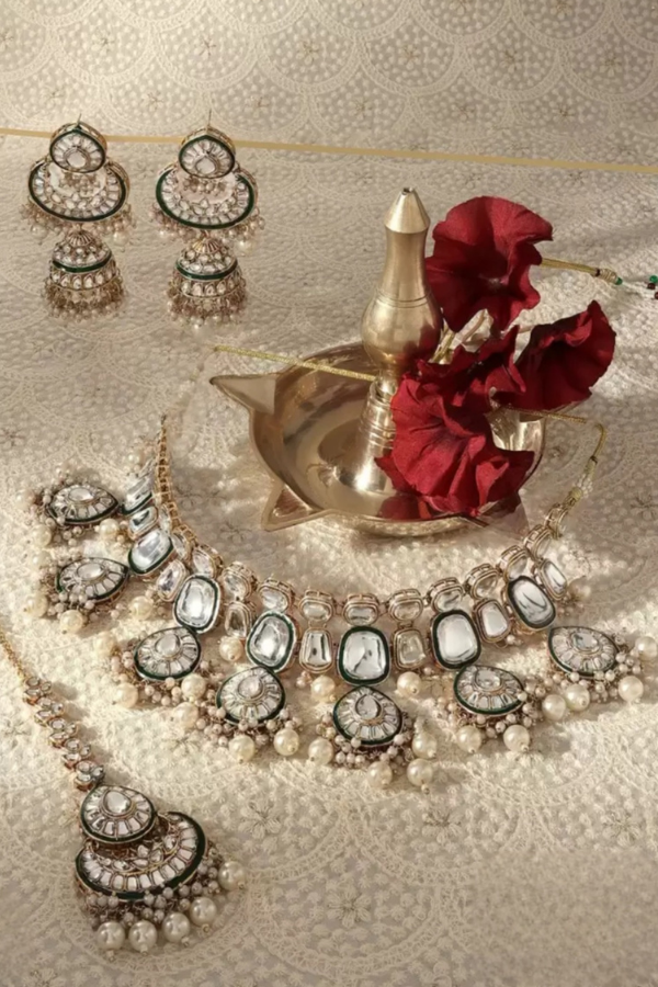 Big Polka Kundan Jewellery Set