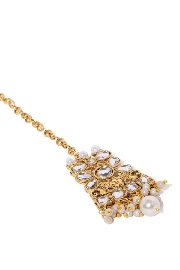 Traditional Kundan & Pearls Studded Jewellery Set