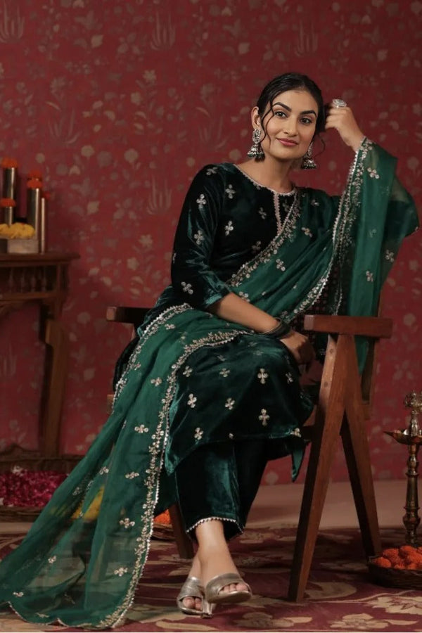 Emerald Velvet Motif Embroidered Salwar Kameez