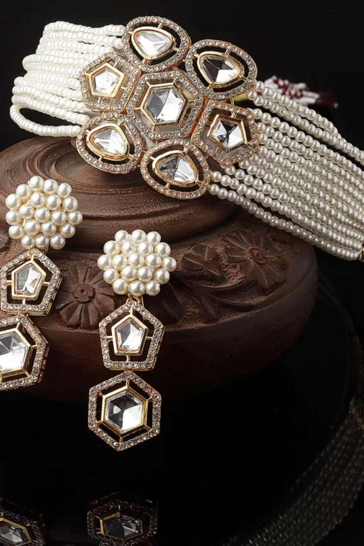 Pearl Choker - Diamond centered Jewellery Set (Outside Ontario) - myethnicrentals