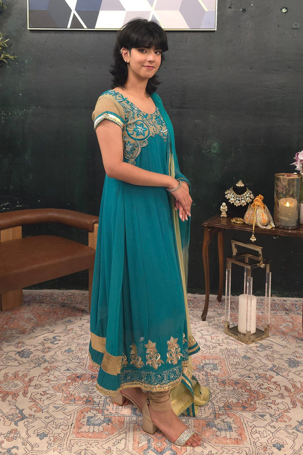 Green flowy georgette Salwar Kameez
