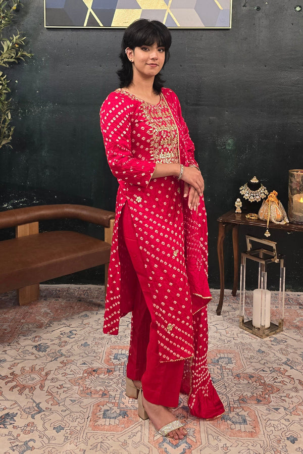 Bright red silk - Kotta Patti Salwar Kameez