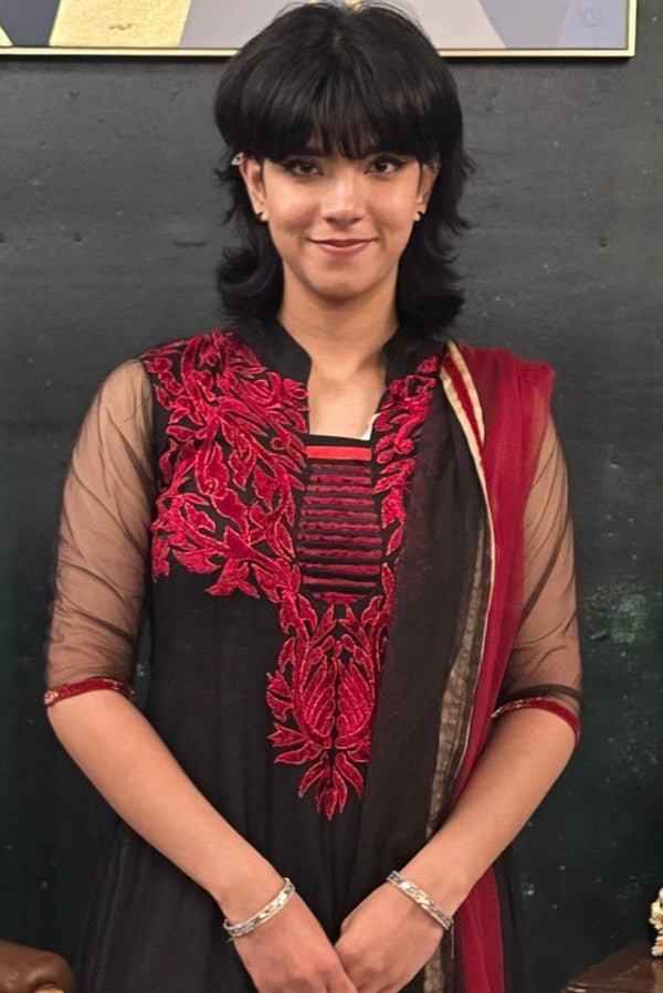 Black floral embroidered Salwar Kameez