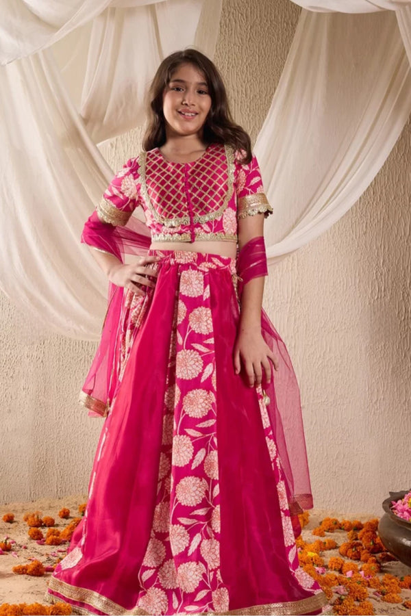 Girls fuchsia pink Lehenga & Dupatta