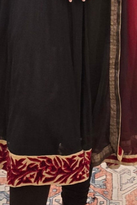 Black floral embroidered Salwar Kameez