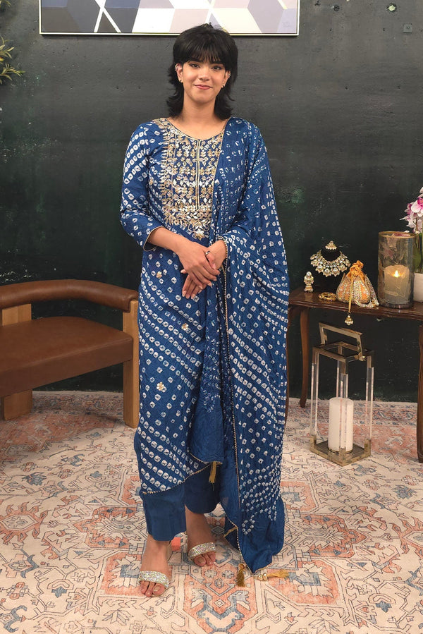 Blue Bandhej embroidered Salwar Kameez