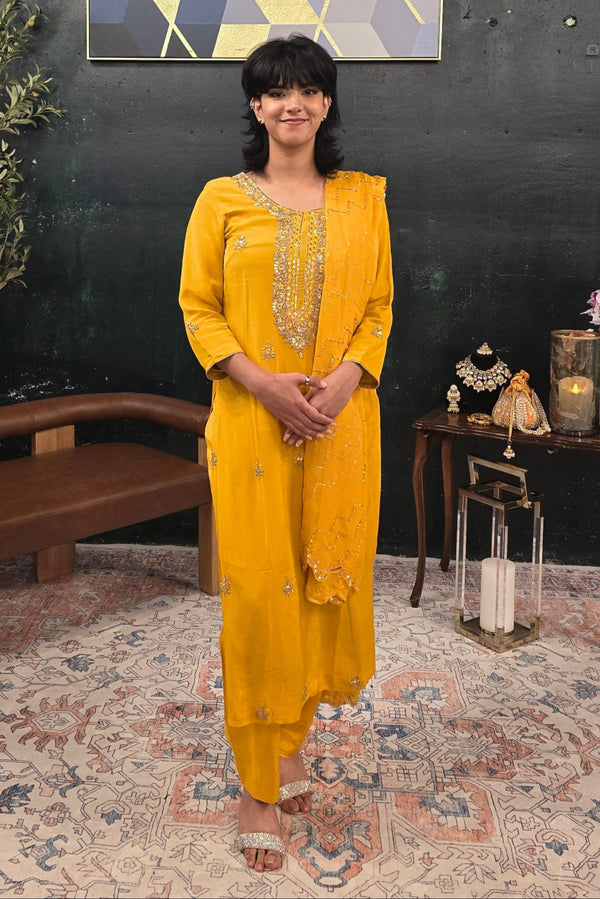 Yellow georgette silver embroidery Salwar Kameez