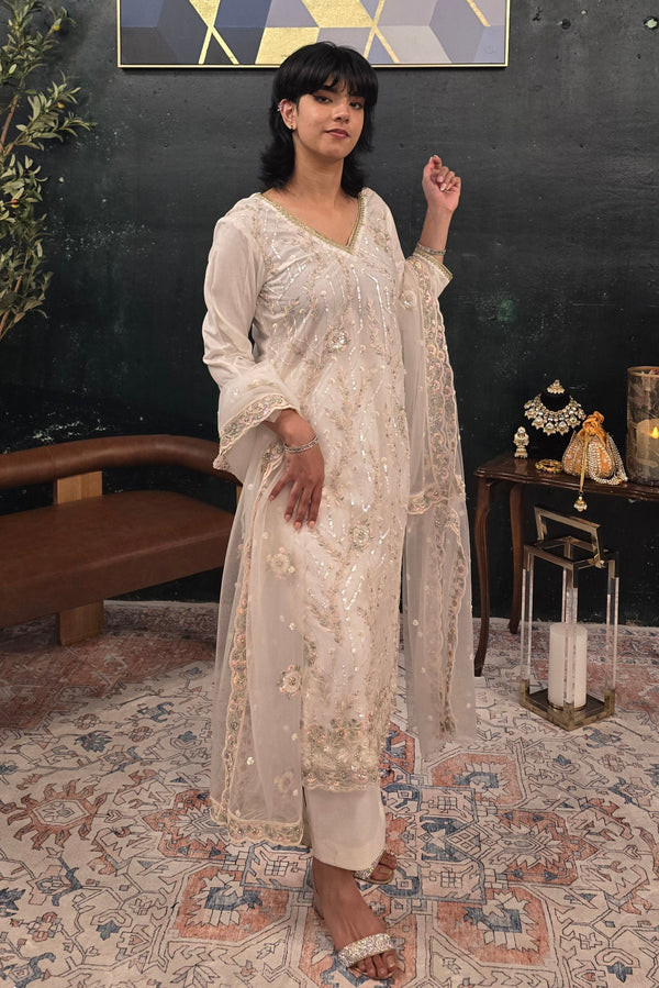 Off White Georgette Salwar Kameez